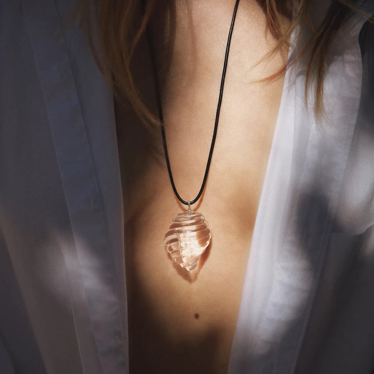 Aeria Pendant