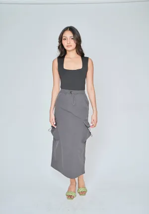 Akello Dark Grey Elastic Waist Side Pockets A-Line Cargo Midi Skirt