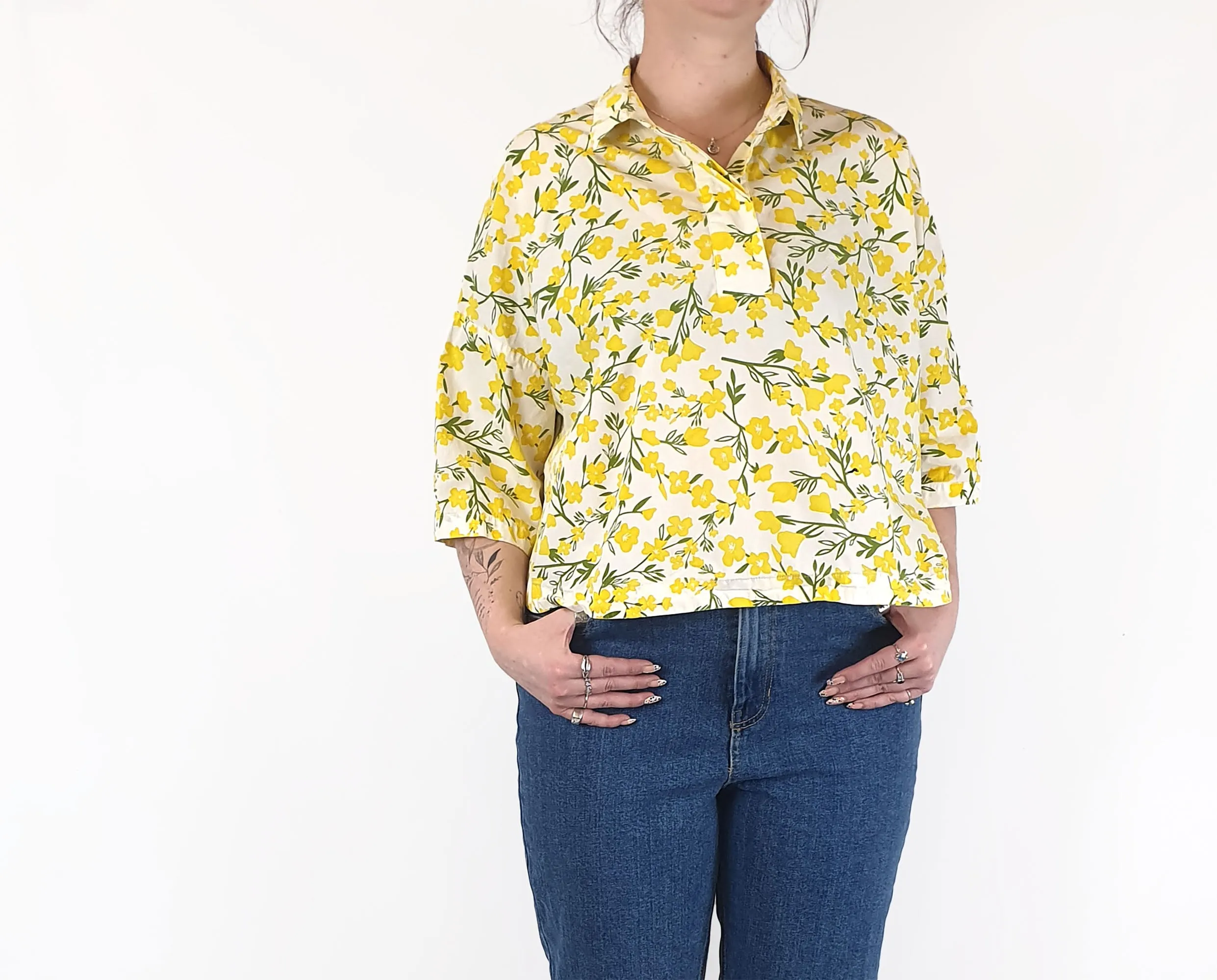 Alpha 60 yellow floral short sleeve shirt size M