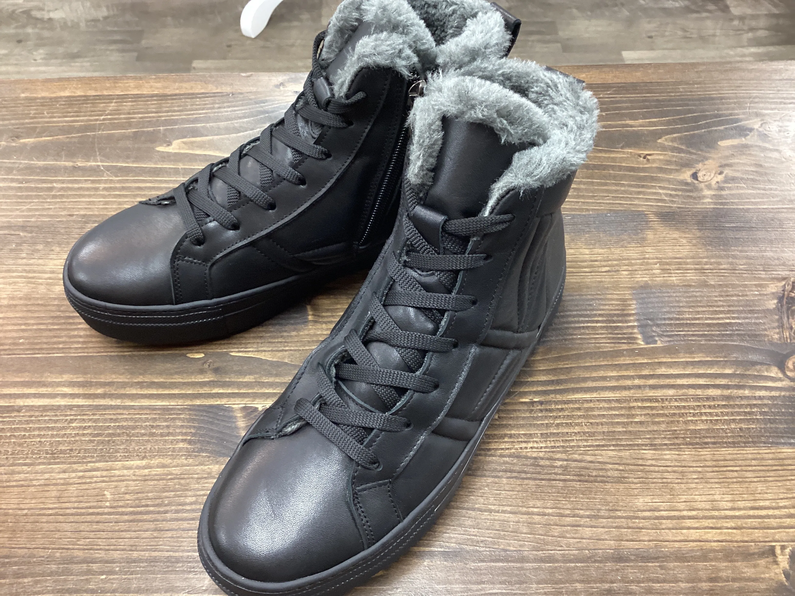 Ateliers 45464-L  lined High Top Sneaker