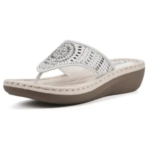 CLIFFS BY WHITE MOUNTAIN Cienna Women's Thong Sandal, White/Fabric, 8.5 M