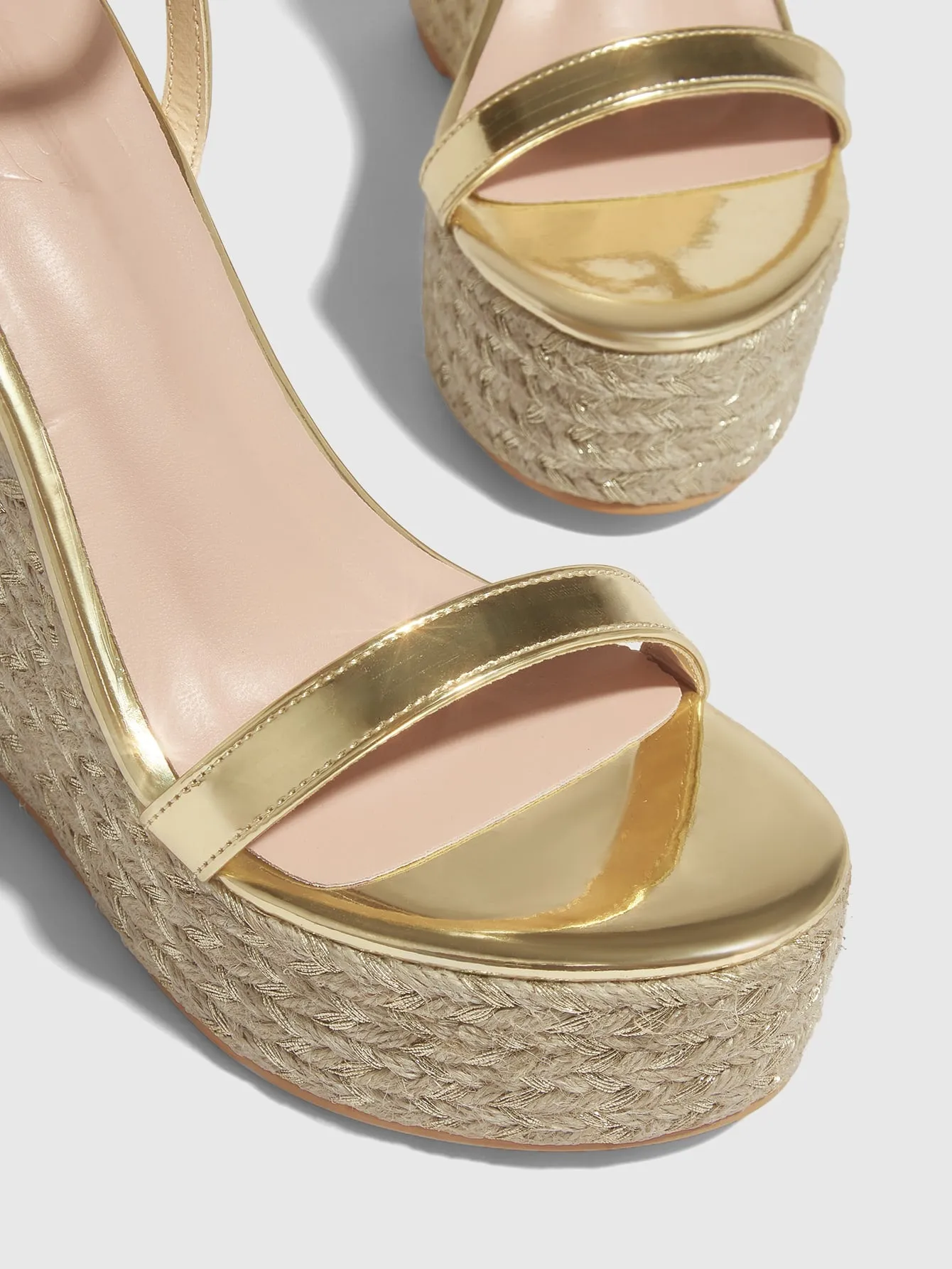 CuccooWomen Metallic Ankle Strap Sandals, Vacation Silver Wedge Sandals