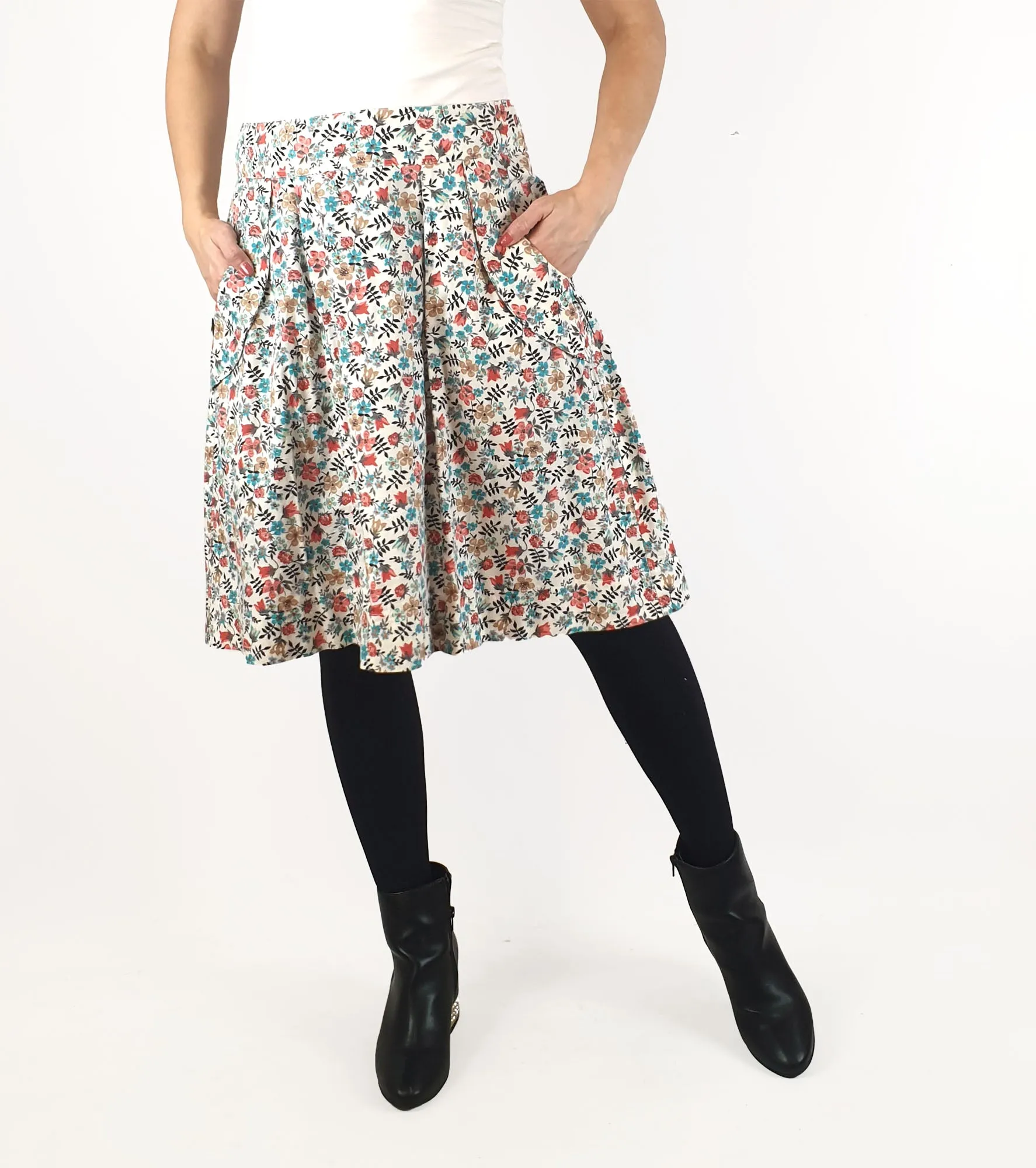 Dressy Bessy floral A-line skirt size S