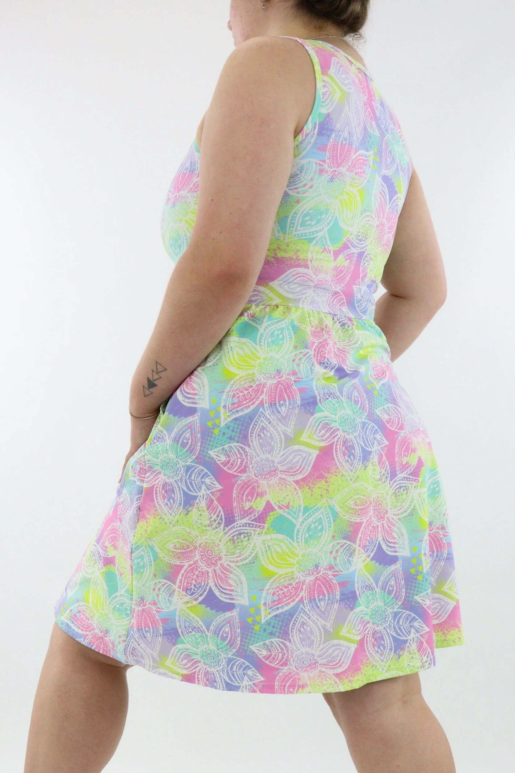 Freedom Flower - Sleeveless Skater Dress - Knee Length - Side Pockets