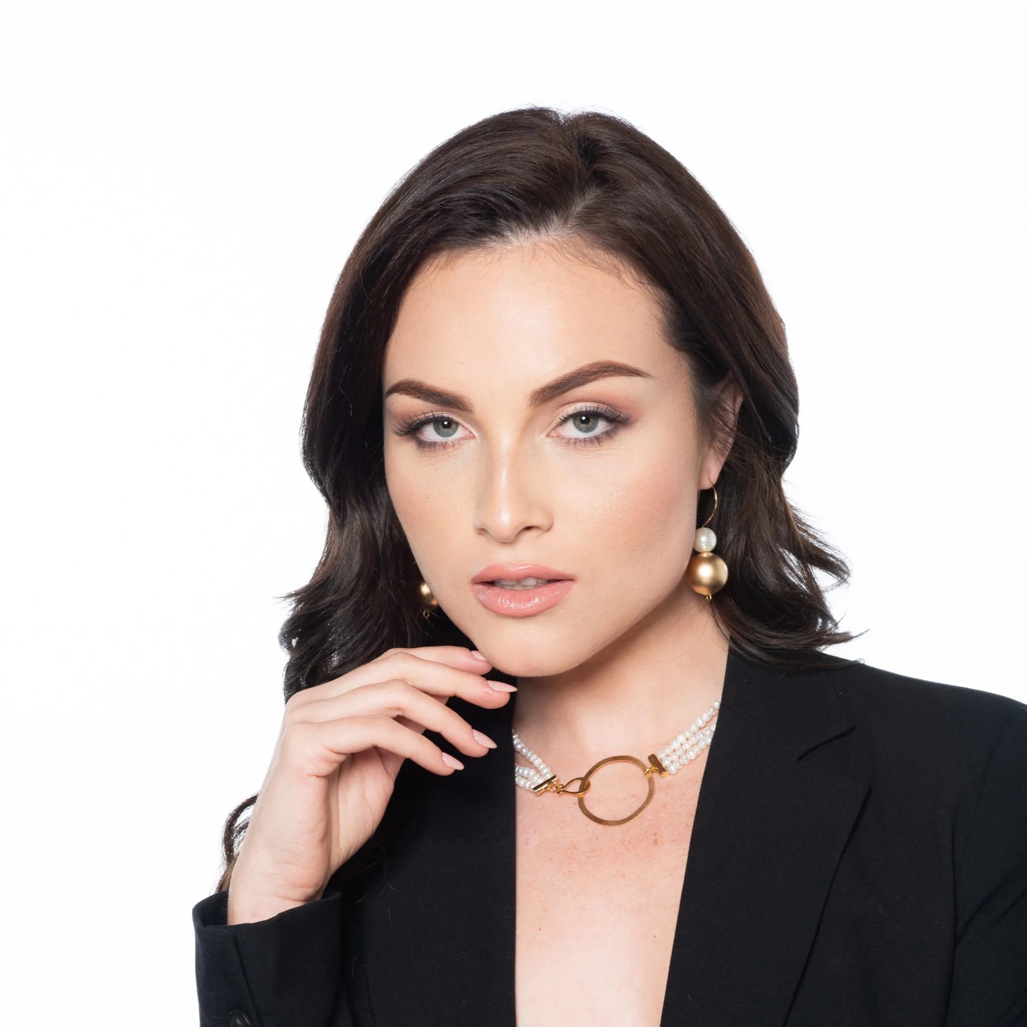 Gabriella Classic white & gold ball earrings