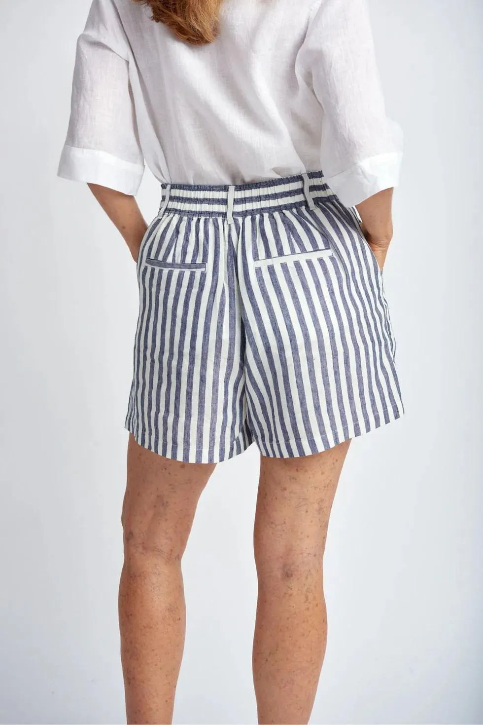 Goondiwindi Cotton - Stripe Linen Shorts - Navy/White