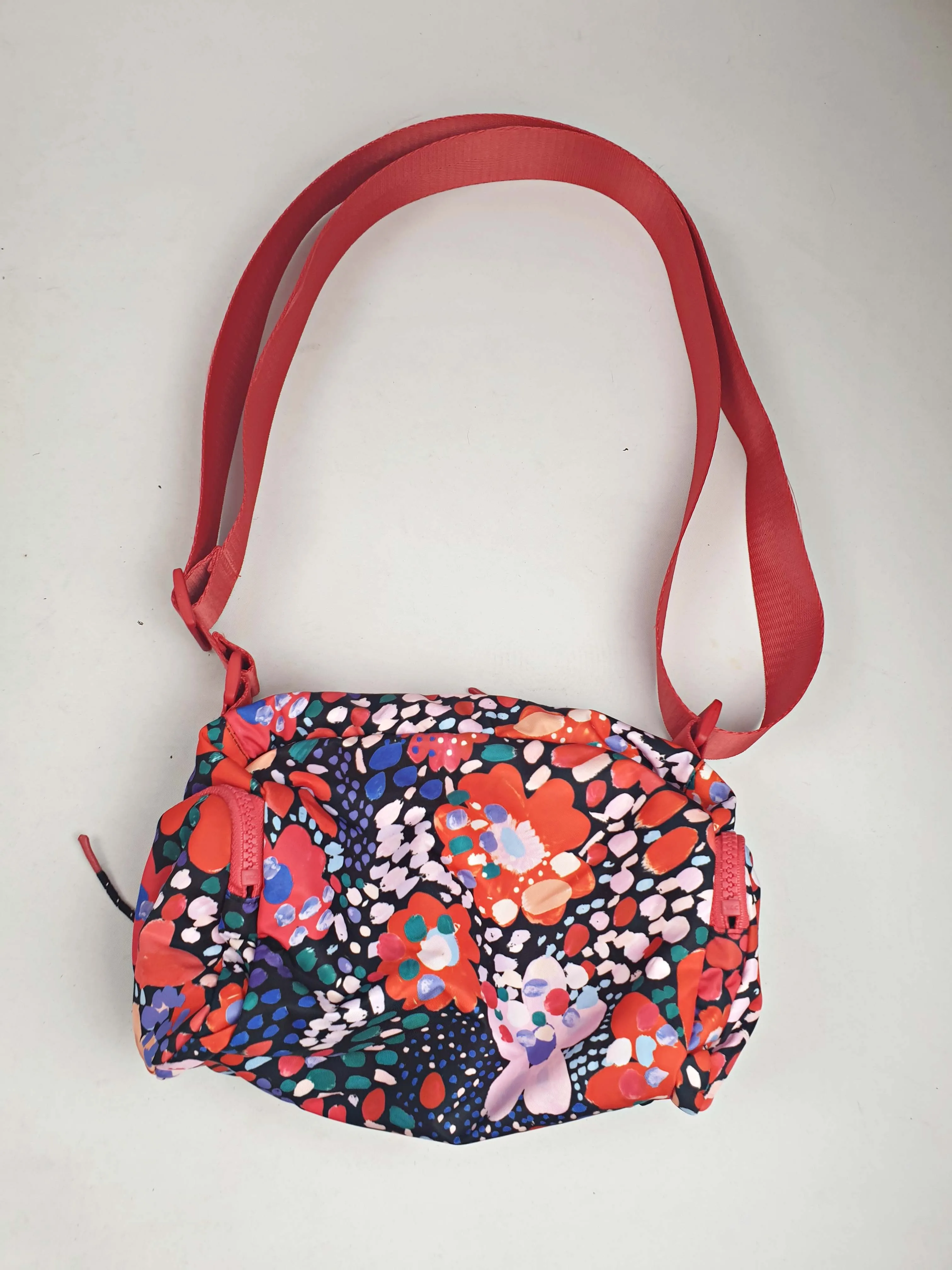 Gorman red floral adjustable small bag