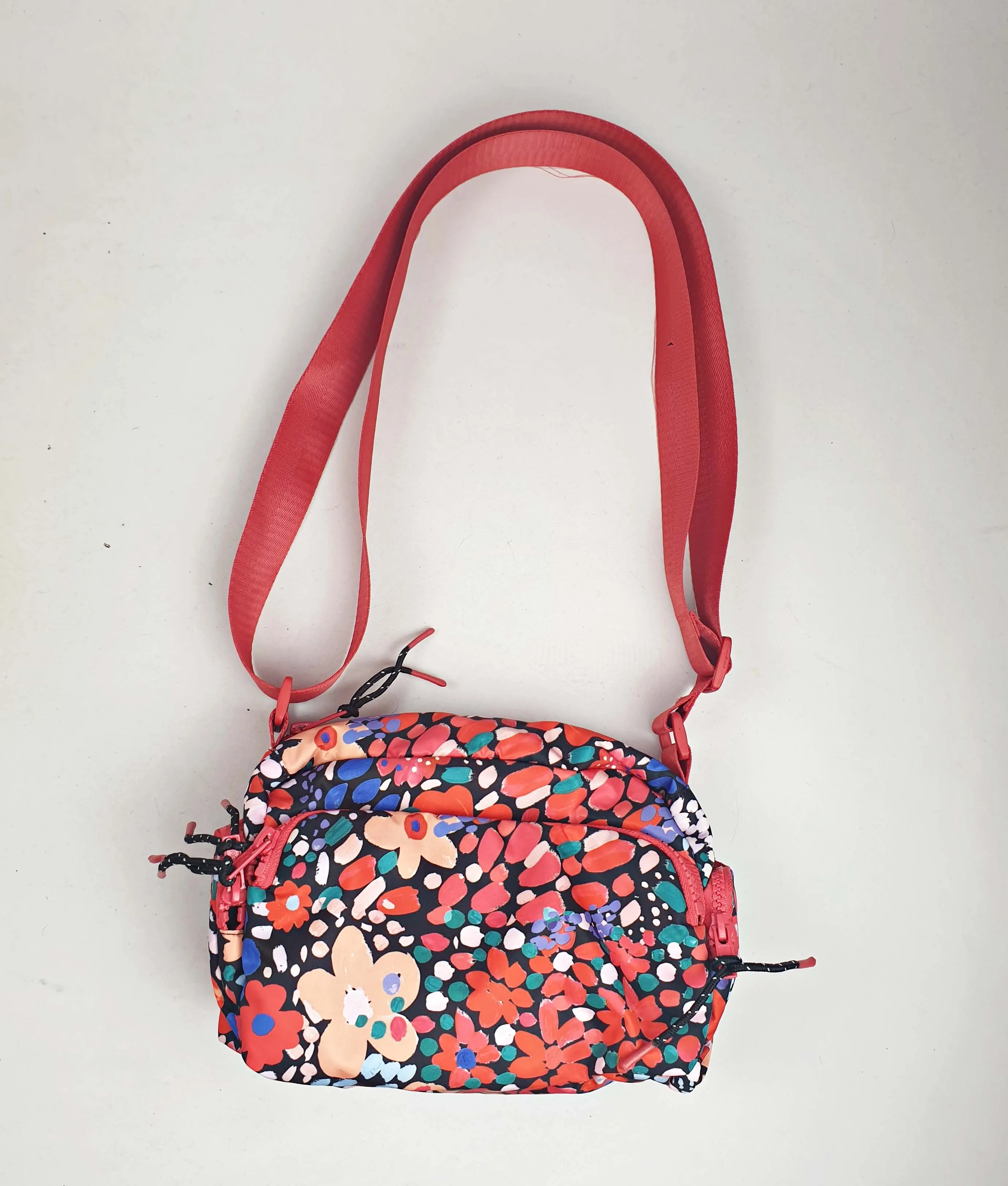 Gorman red floral adjustable small bag
