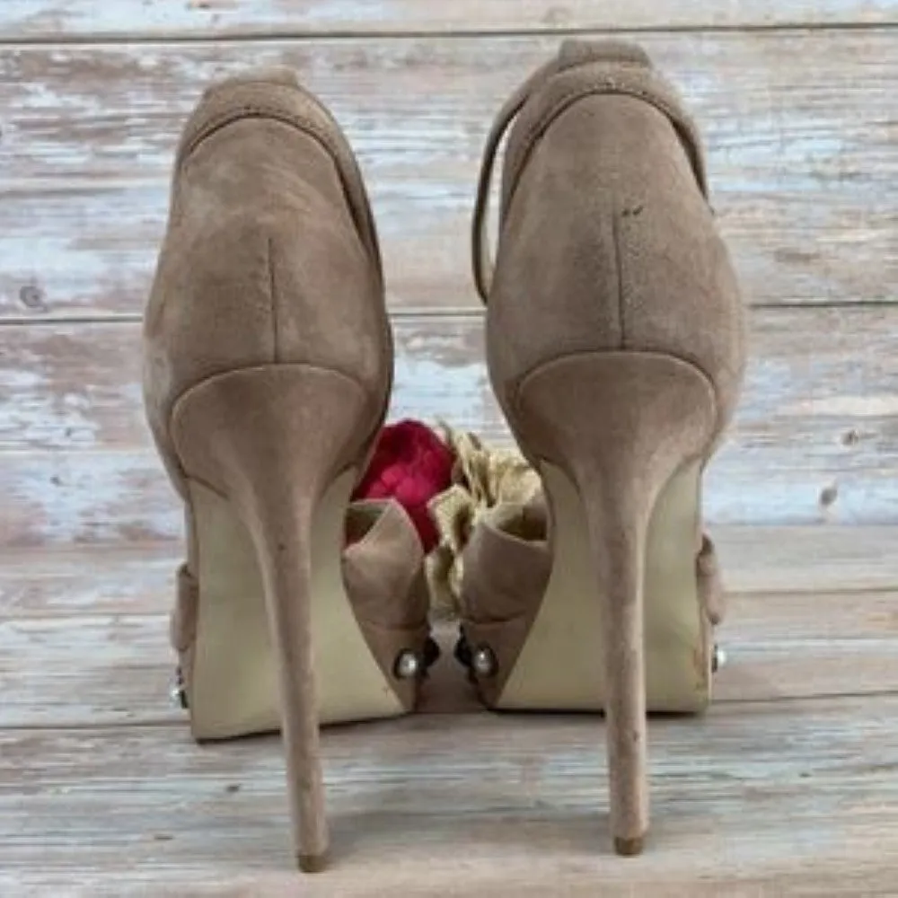 GUESS Tan Leather Kenzie Studded Platform Sandals 8.5