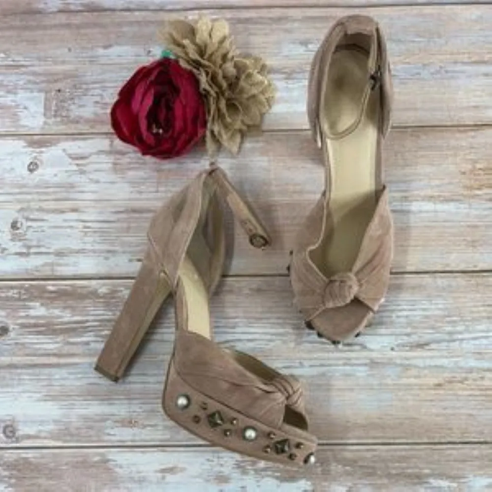 GUESS Tan Leather Kenzie Studded Platform Sandals 8.5