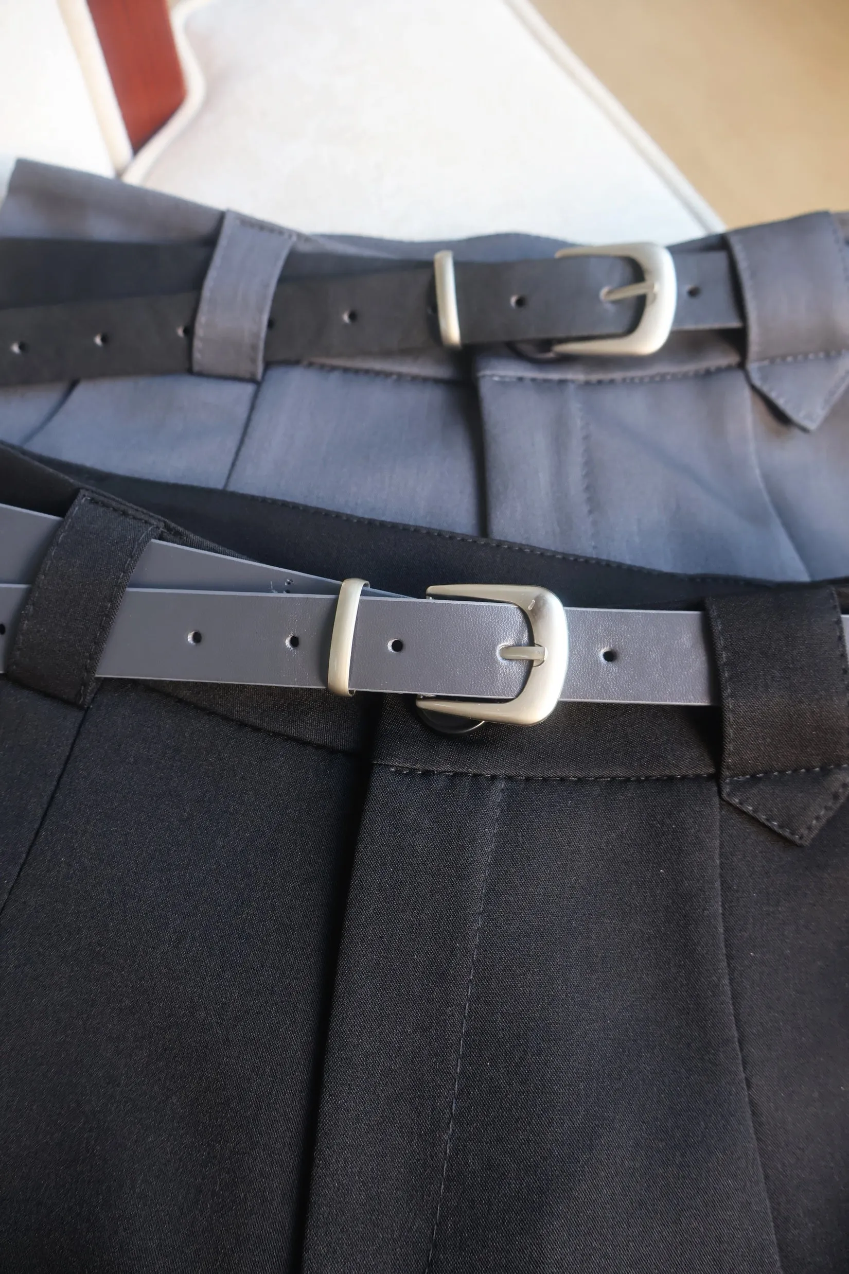 High-Waisted Solid Color Twill Shorts for a Trendy Look