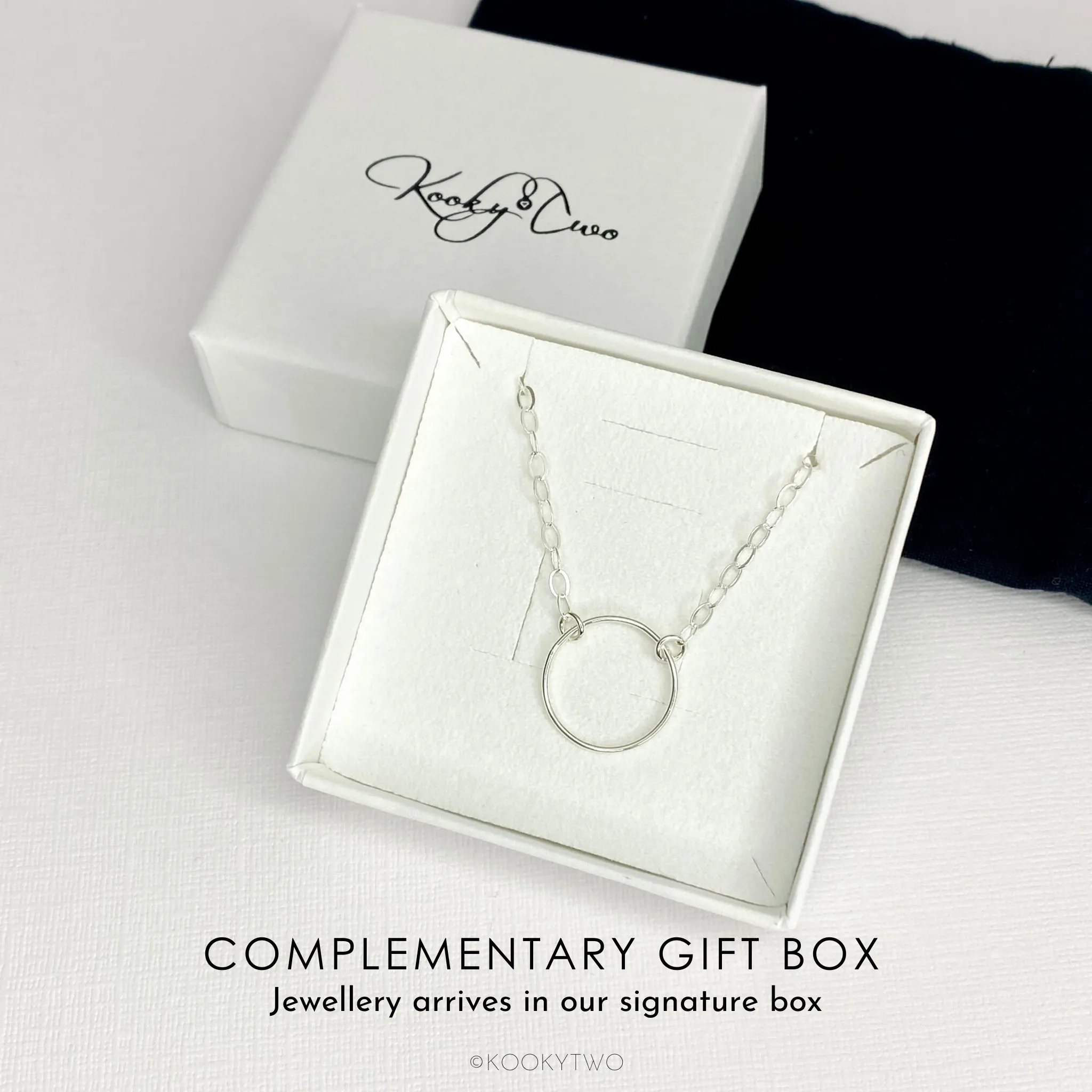 KARMA | Silver Circle Necklace