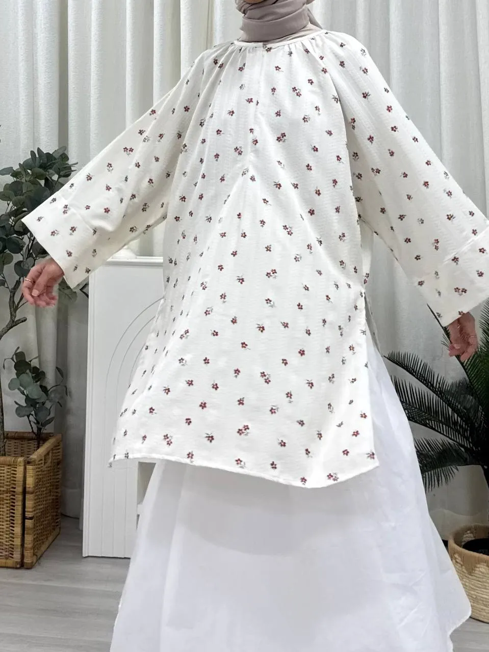 Lara Raglan Nursing Tunic