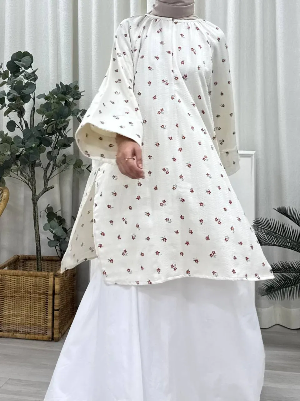 Lara Raglan Nursing Tunic