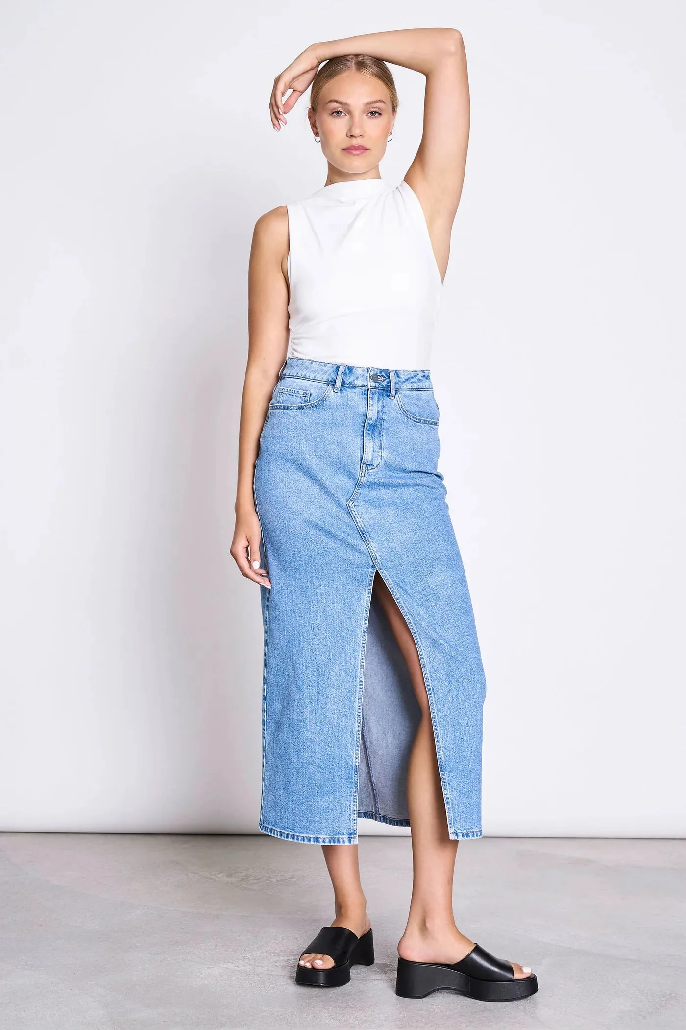 LUCE High Waist Midi Skirt in light blue