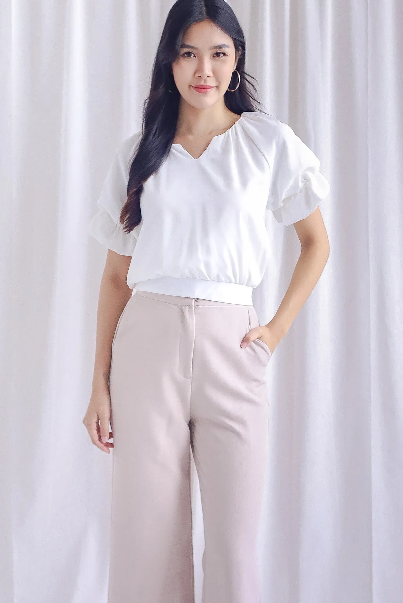 Maive Balloon Sleeve Ruffle Top In White