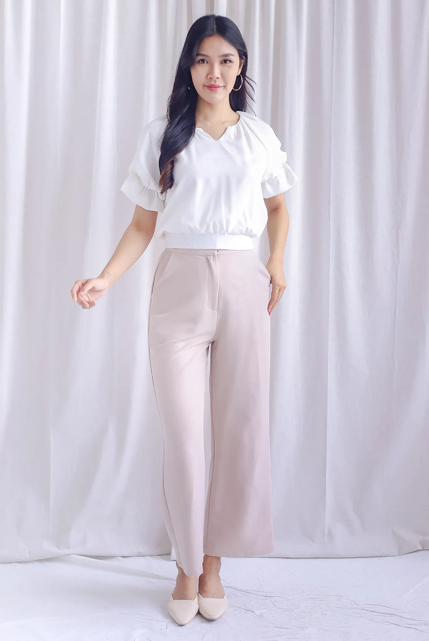 Maive Balloon Sleeve Ruffle Top In White