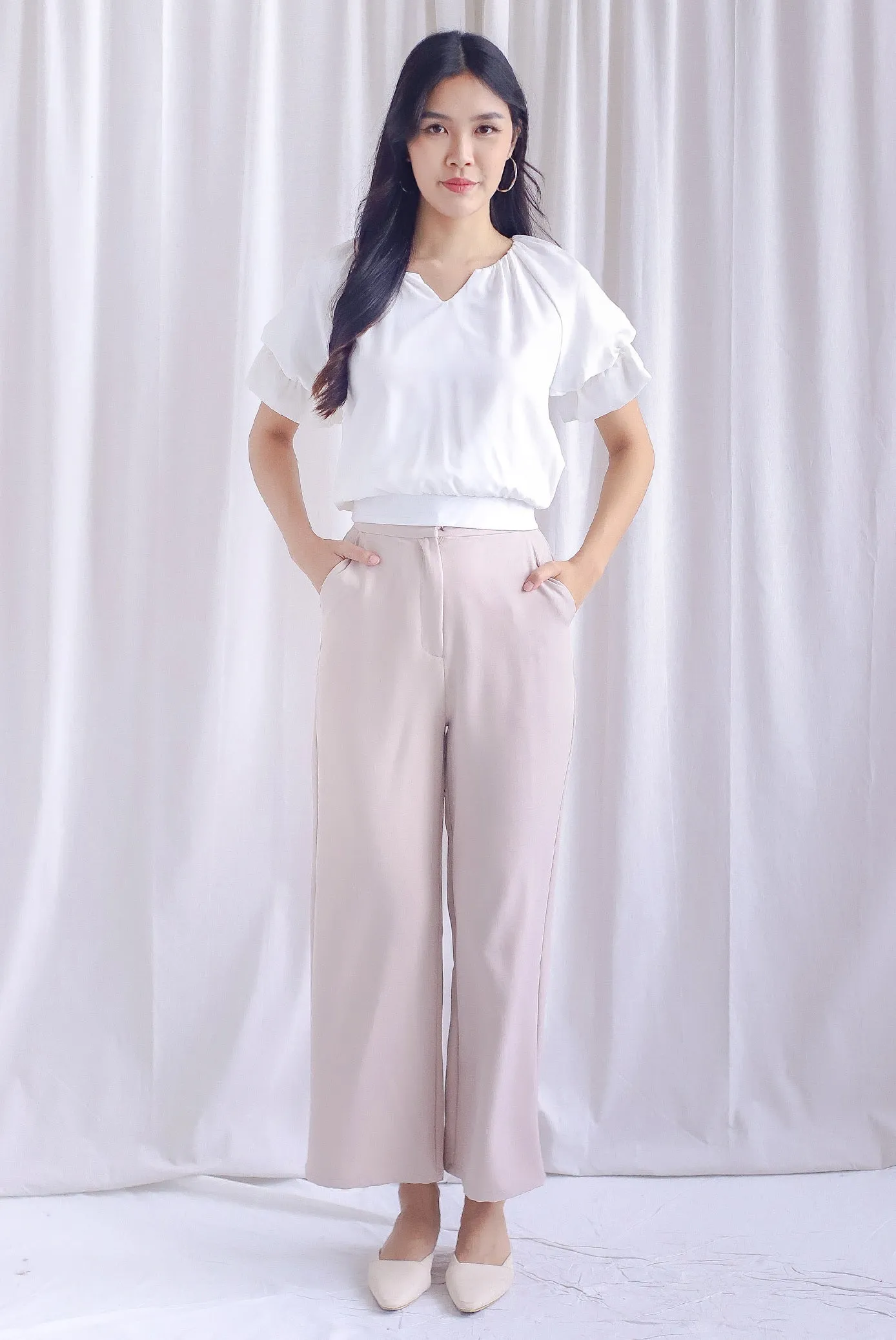 Maive Balloon Sleeve Ruffle Top In White