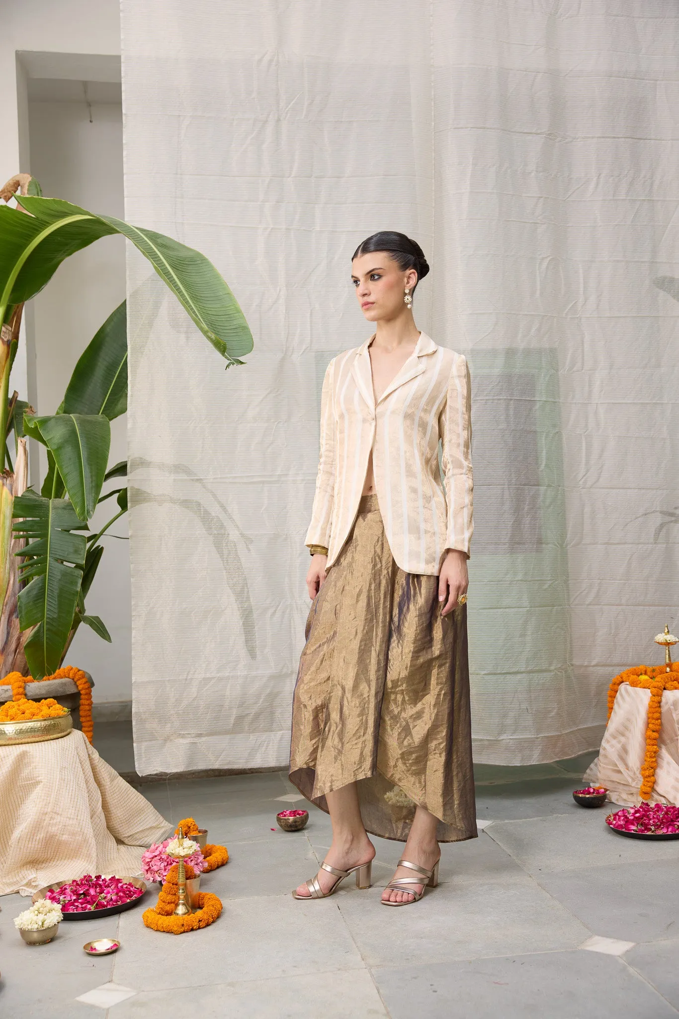 Mrunal Skirt