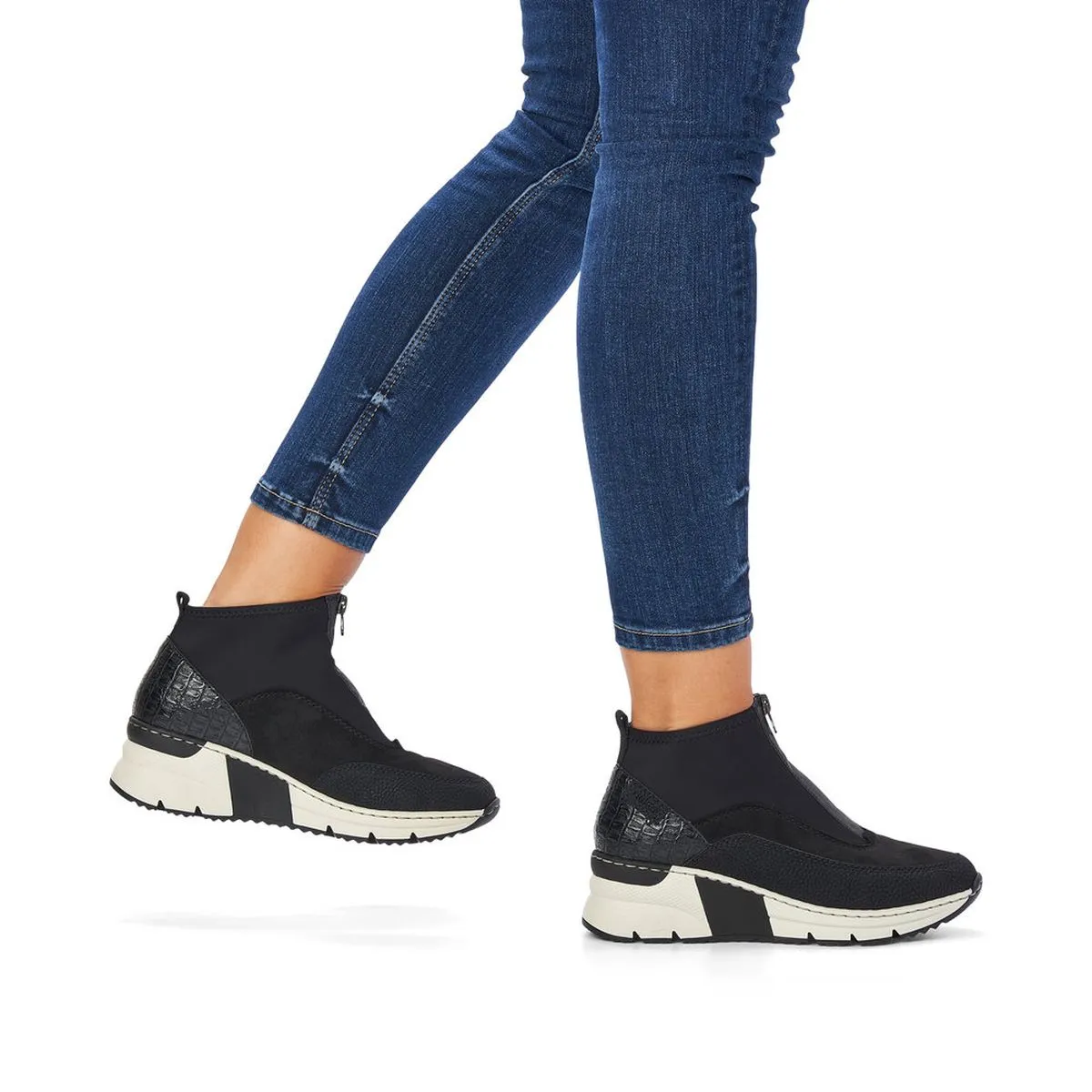 N6352 High-Top Sneakers
