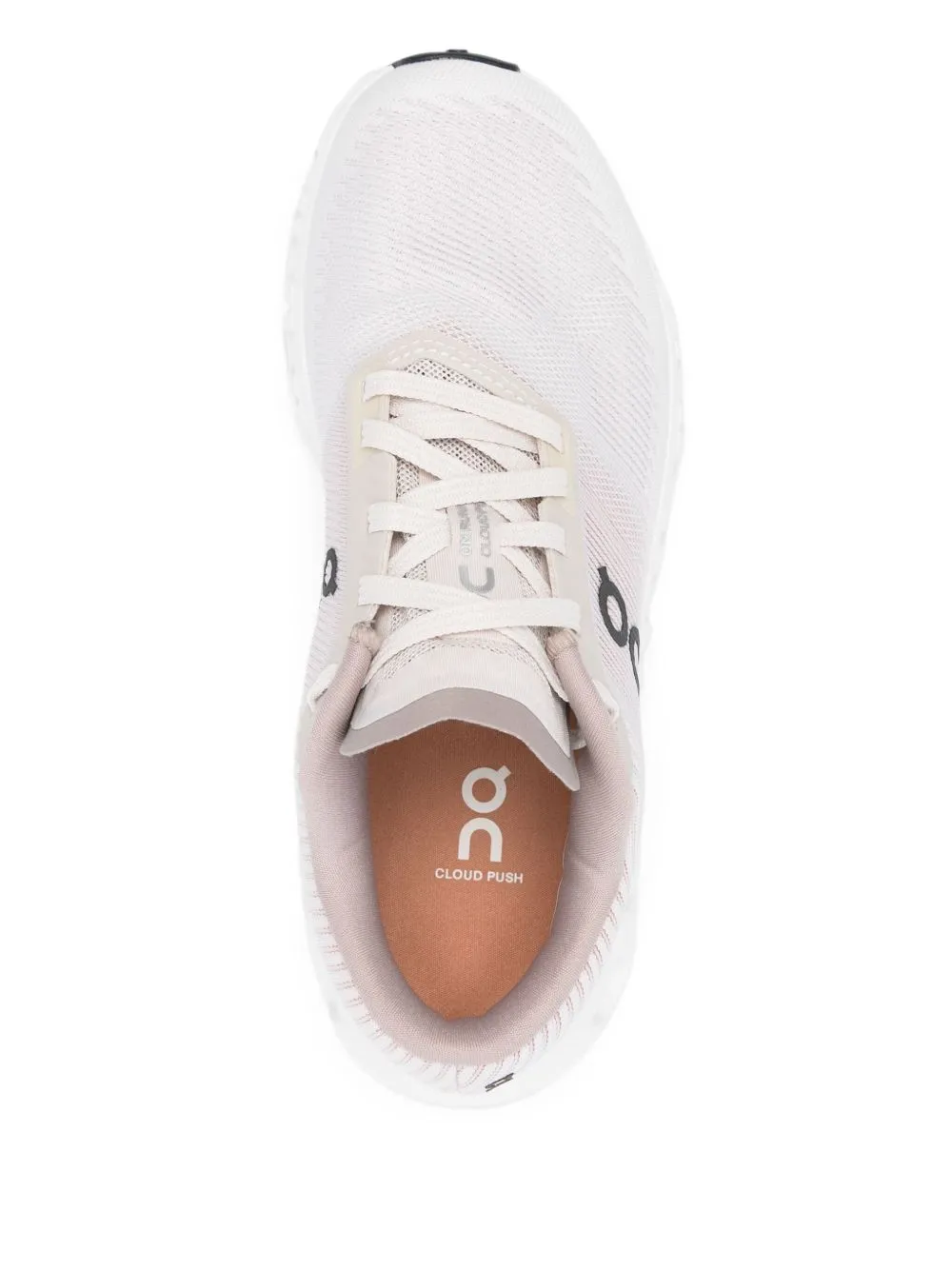 På moln 6 push -sneakers