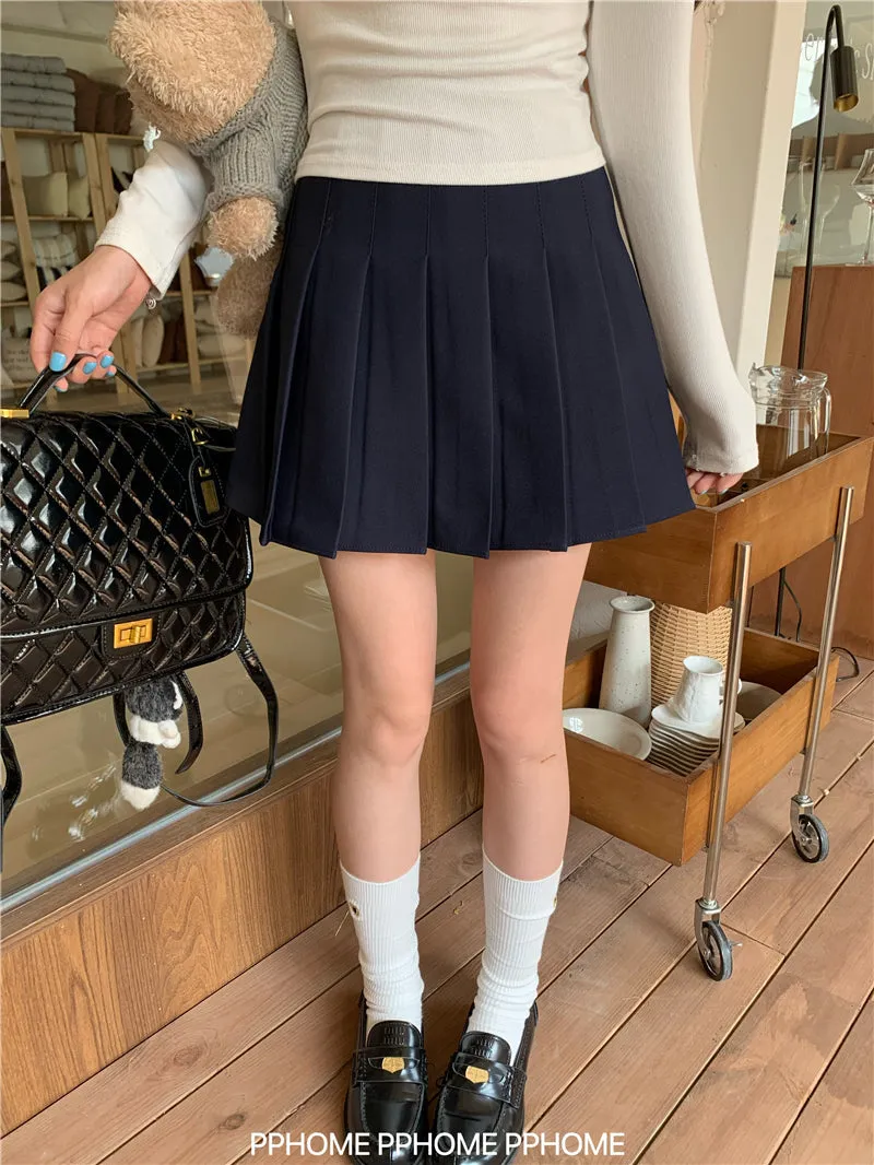 pleated commuter gray skirt