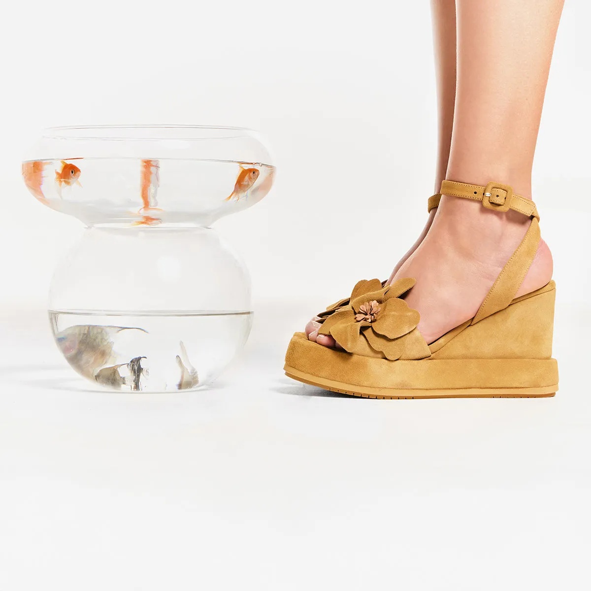 RITA SUEDE WALNUT
