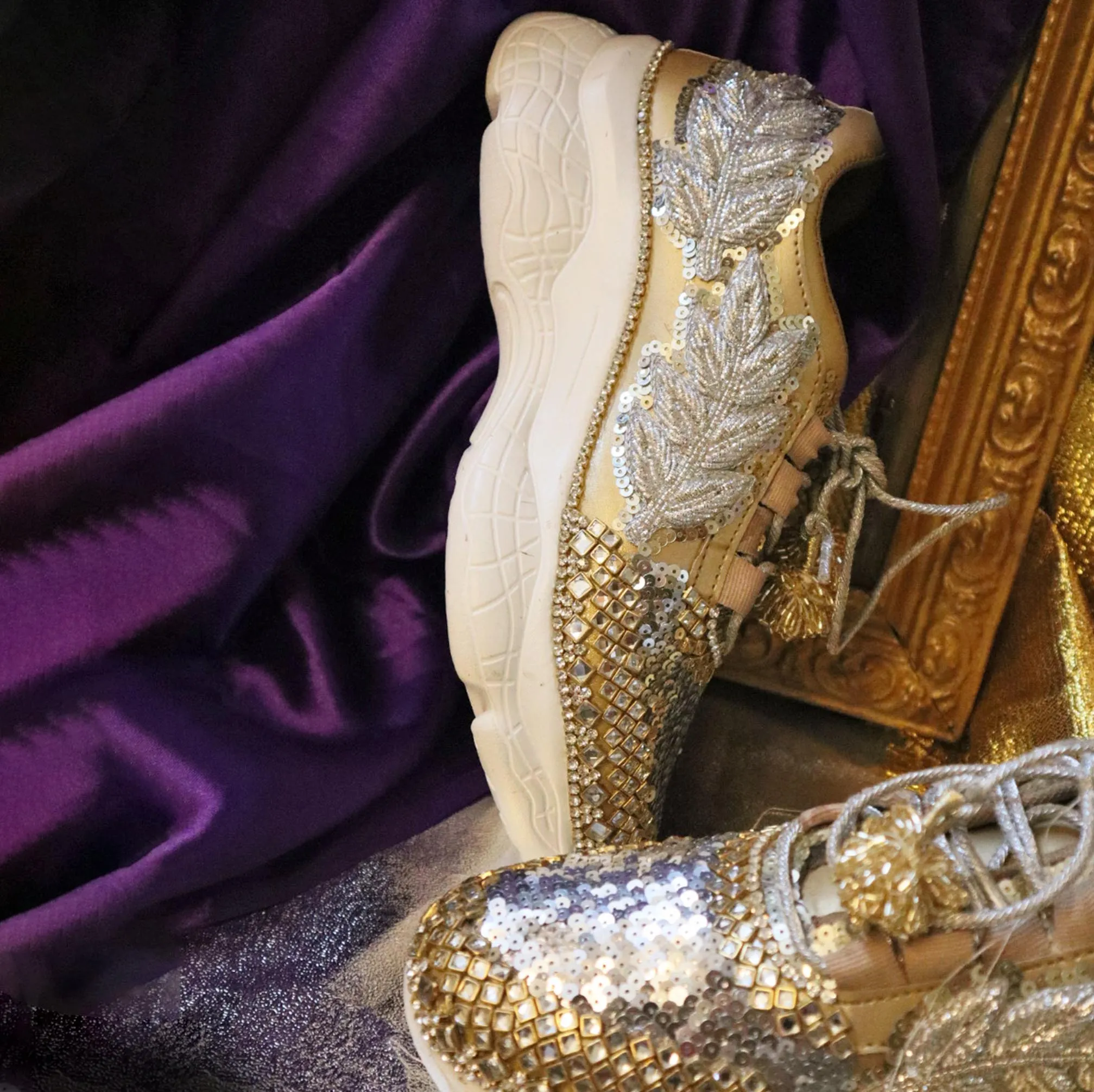 Royal Gold Silvercrest