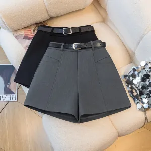 Stylish Solid Color High-waisted Chino Shorts for a Slimming Look