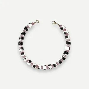 TORT & CAT EYE SUNDRY.  BEAD TWO.