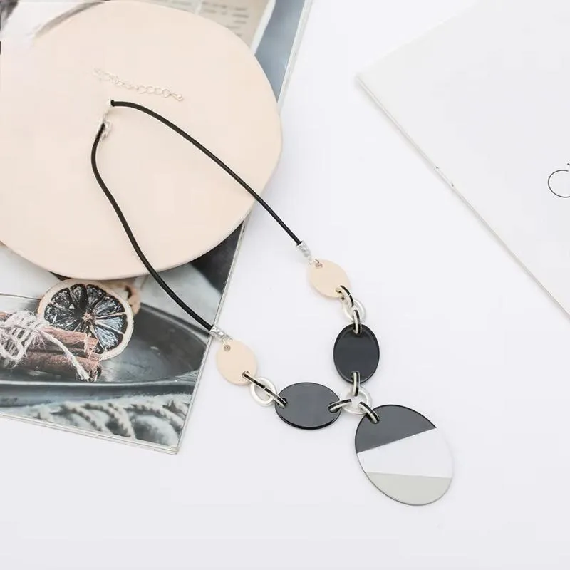 Vintage Geometric Neck Choker Statement Necklace Suspension Pendant
