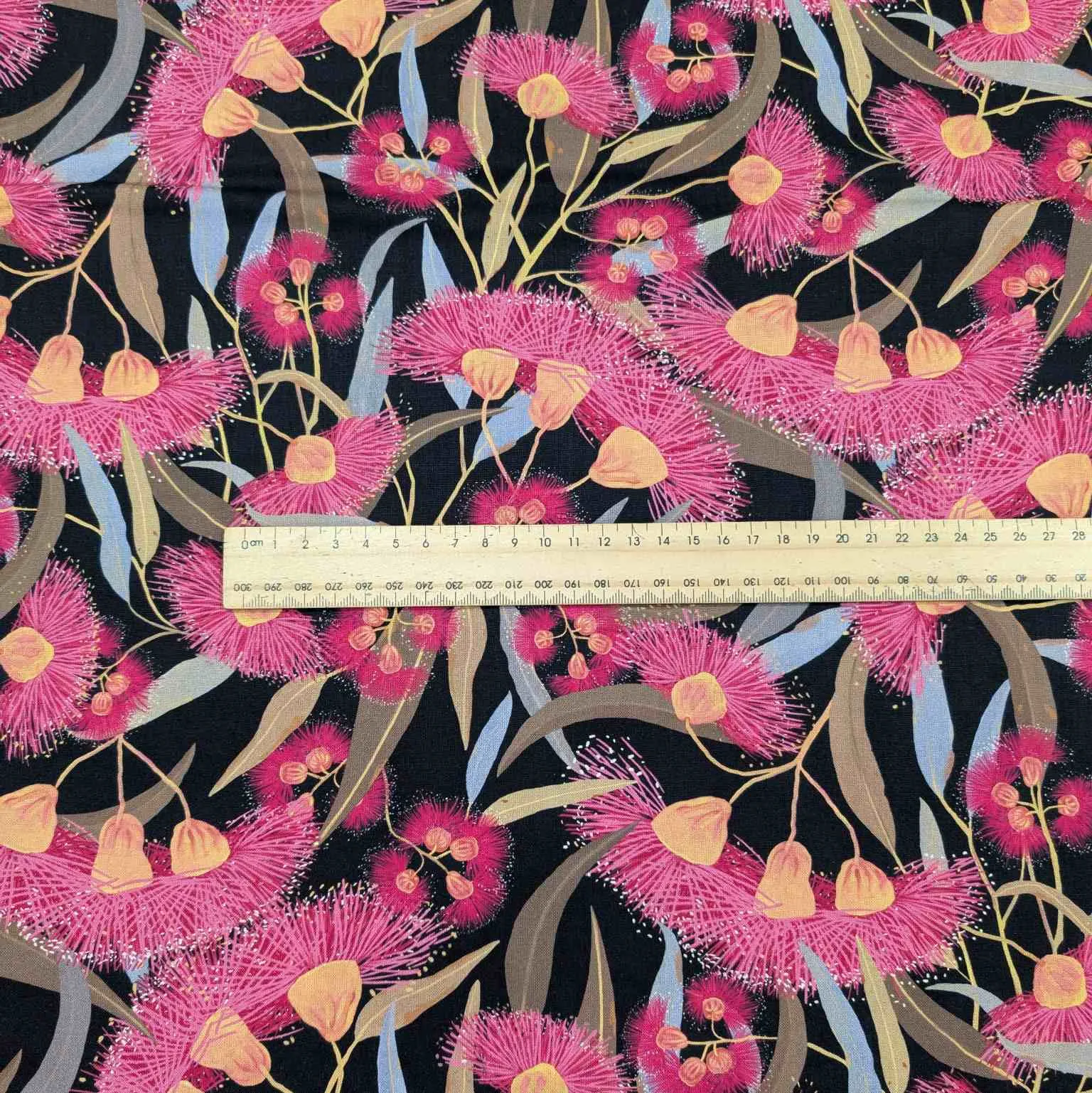 Wideback Cotton, Gum Blossoms