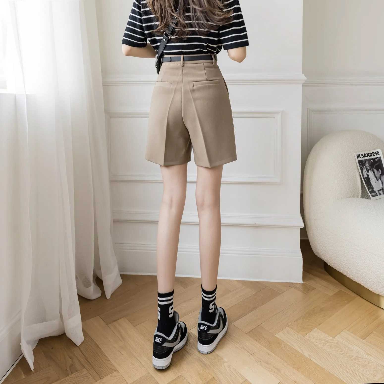Women's Slimming Solid Color Chino Shorts for a Casual Look