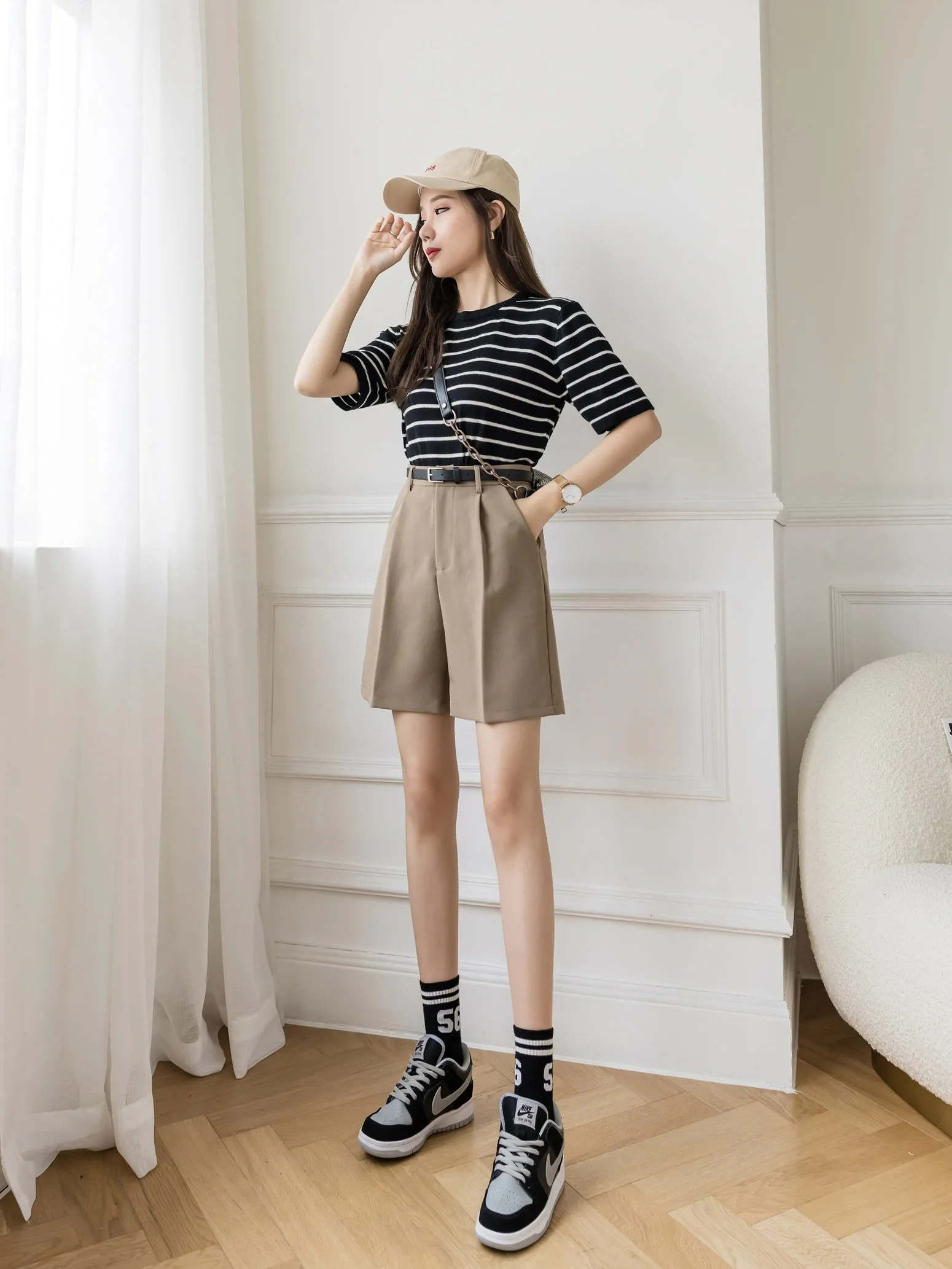 Women's Slimming Solid Color Chino Shorts for a Casual Look