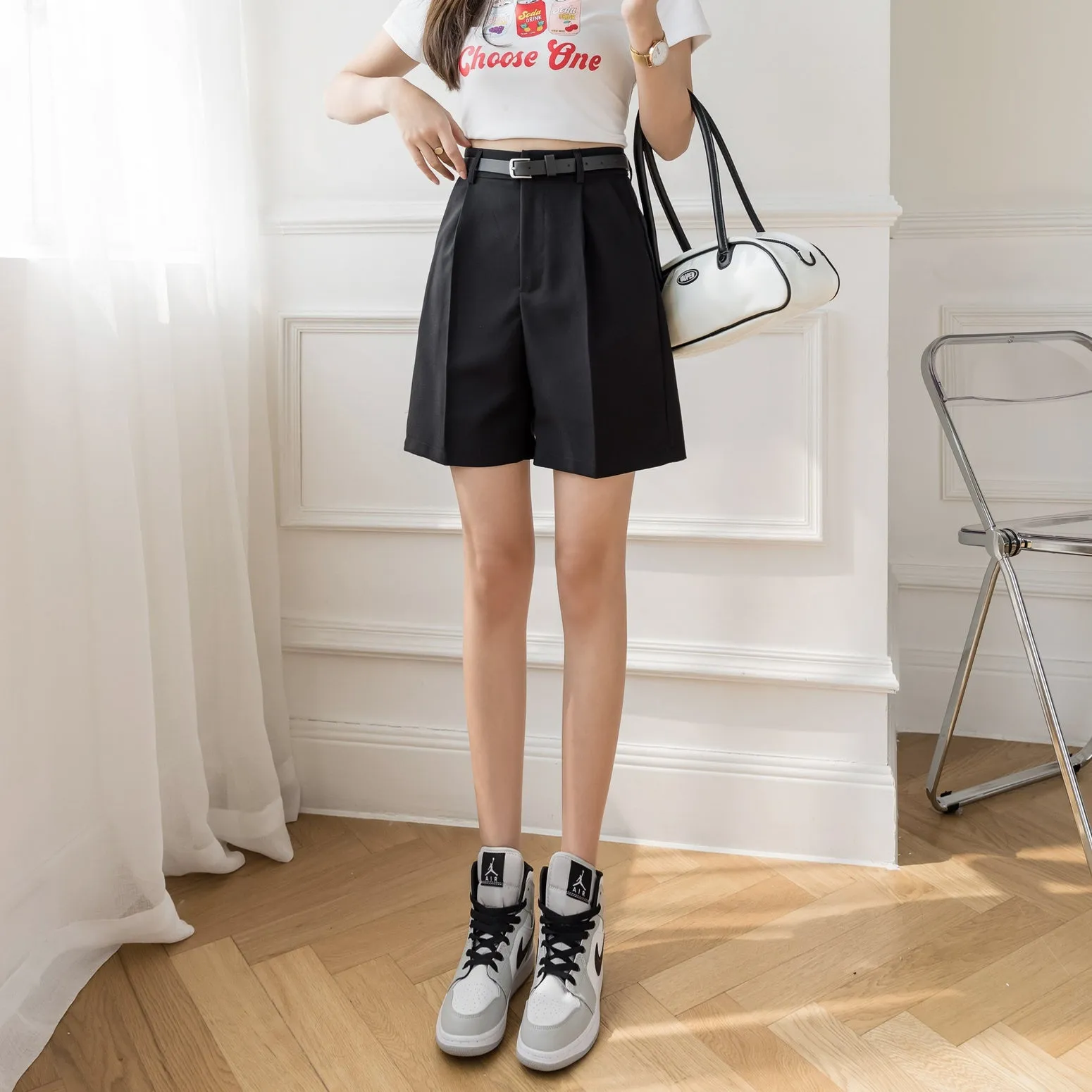 Women's Slimming Solid Color Chino Shorts for a Casual Look