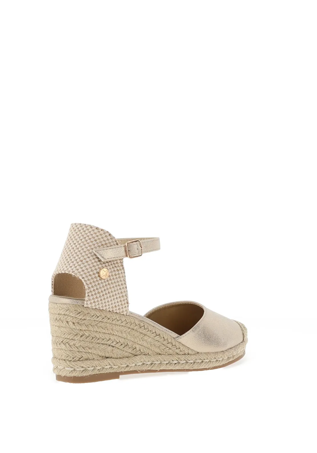 Xti Womens Metallic Espadrille Wedge Sandals, Gold