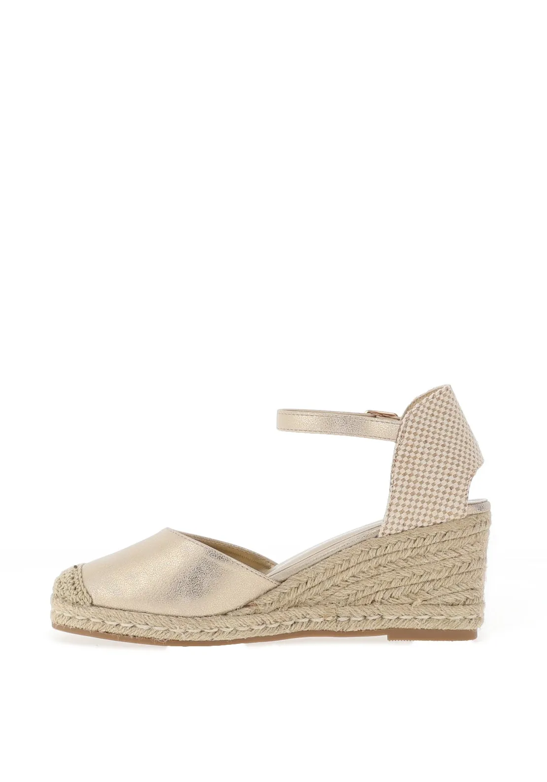 Xti Womens Metallic Espadrille Wedge Sandals, Gold